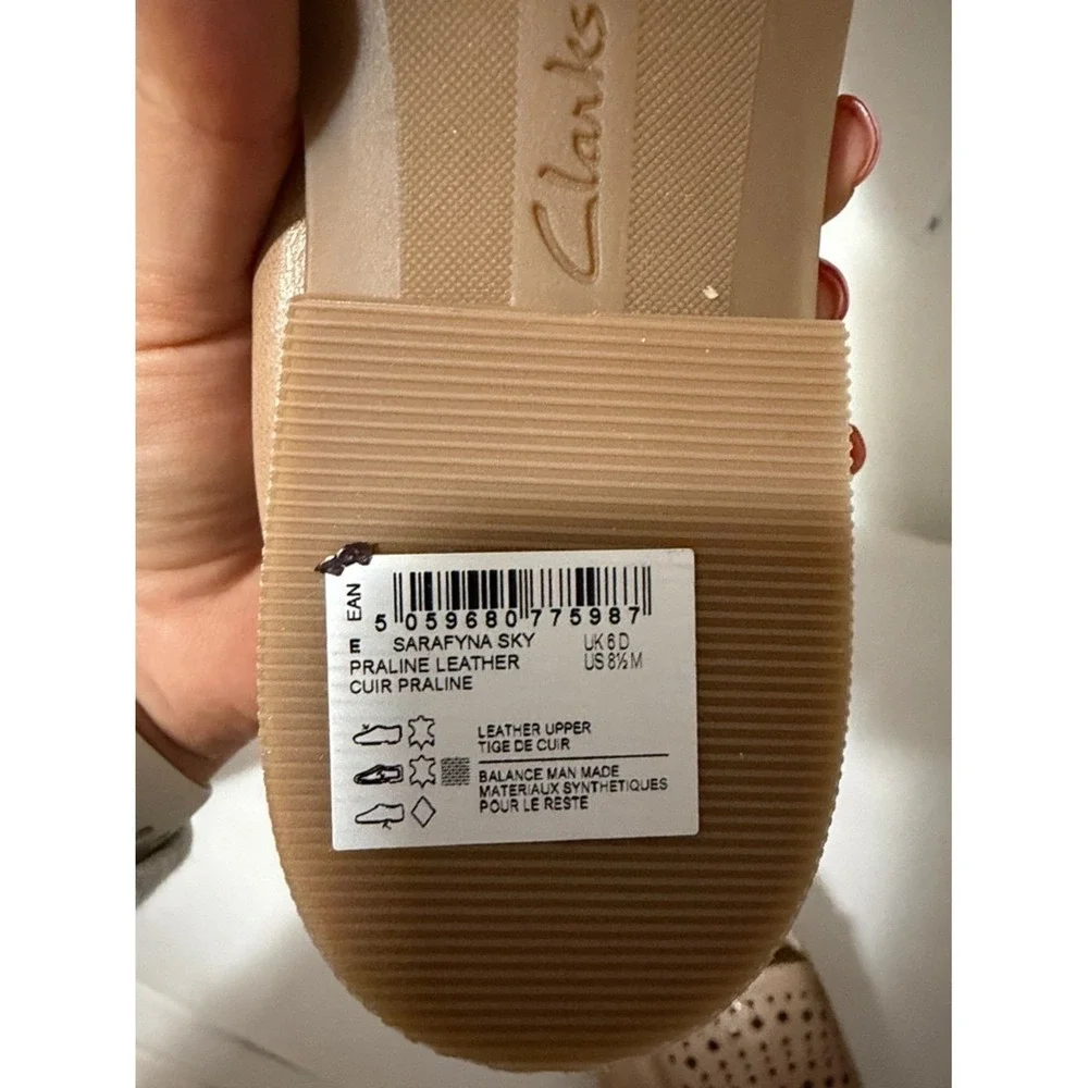 Clarks Tan Leather‎ Perforated Loafers
